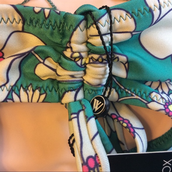 New Wildfox Swim Floral Floating Bikini Set - Picture 5 of 6